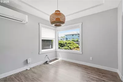 5724 NE 60th Ave, Portland, OR 97218 - Photo 13