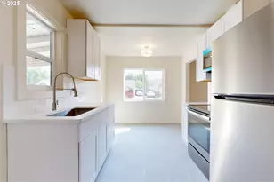 326 NW 6th Ave, Milton-Freewater, OR 97862 - Photo 11