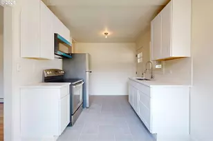 326 NW 6th Ave, Milton-Freewater, OR 97862 - Photo 7