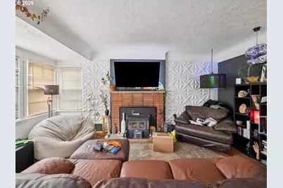 2323 SE 70th Ave, Portland, OR 97215 - Photo 3