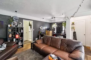 2323 SE 70th Ave, Portland, OR 97215 - Photo 5