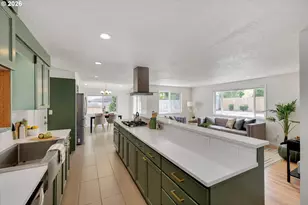 12450 SW Bell Ct, Tigard, OR 97223 - Photo 5