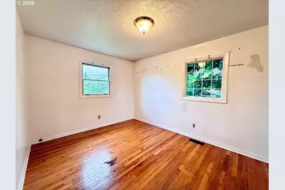 2827 Ocean Beach Hwy, Longview, WA 98632 - Photo 17