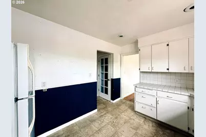 2827 Ocean Beach Hwy, Longview, WA 98632 - Photo 9