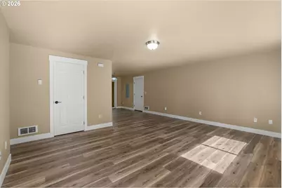 110 Sunny Basin Rd, Castle Rock, WA 98611 - Photo 9