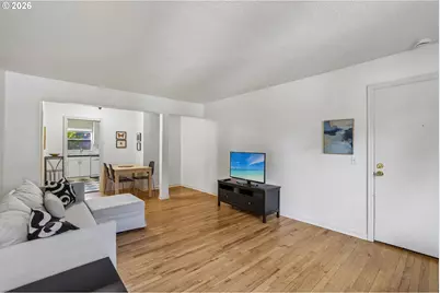 2120 NE Halsey St #31, Portland, OR 97232 - Photo 7
