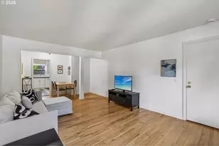 2120 NE Halsey St, Portland, OR 97232 - Photo 7
