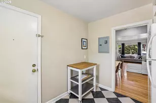 2120 NE Halsey St, Portland, OR 97232 - Photo 5