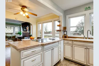 1510 Kinnear St, Kelso, WA 98626 - Photo 15