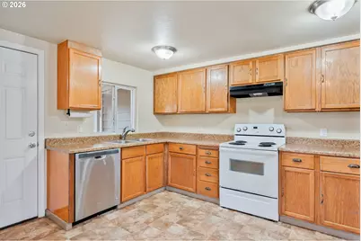 96 Dirk Ln, Kelso, WA 98626 - Photo 5