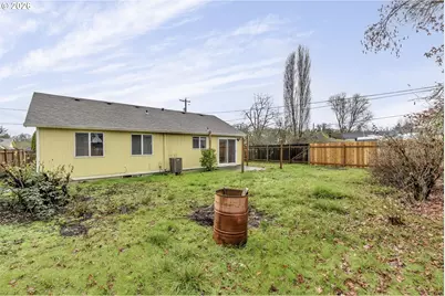 807 NE Sherman St, Sheridan, OR 97378 - Photo 23