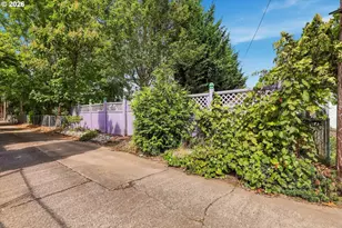 954 NE Norway St, Salem, OR 97301 - Photo 33