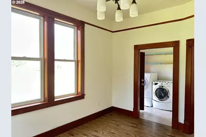 12727 SE Sherman St, Portland, OR 97233 - Photo 17