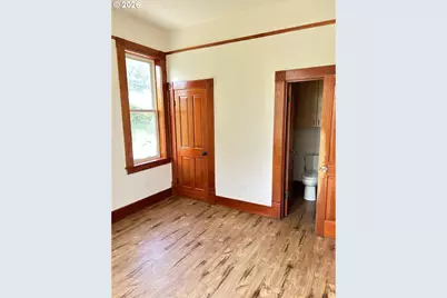 12727 SE Sherman St, Portland, OR 97233 - Photo 7