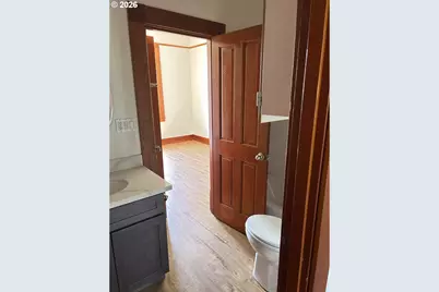 12727 SE Sherman St, Portland, OR 97233 - Photo 5