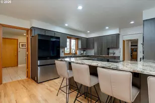 1827 NW Doral St, McMinnville, OR 97128 - Photo 19
