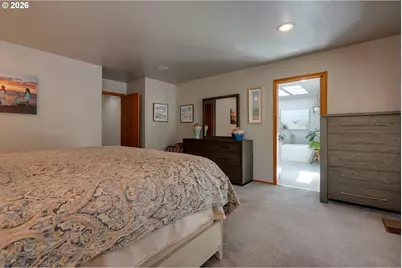 1827 NW Doral St, McMinnville, OR 97128 - Photo 37