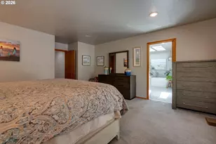 1827 NW Doral St, McMinnville, OR 97128 - Photo 37