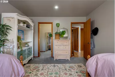 1827 NW Doral St, McMinnville, OR 97128 - Photo 33