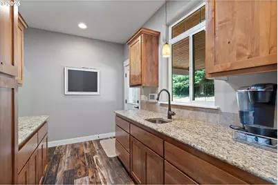 385 N Deer Dr, Otis, OR 97368 - Photo 7