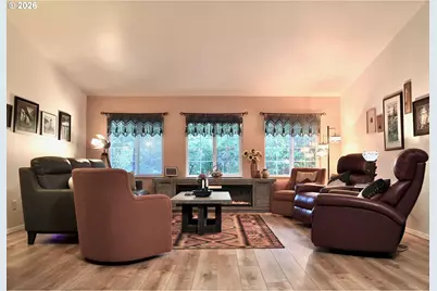 625 Glenbrook Cir, Florence, OR 97439 - Photo 23