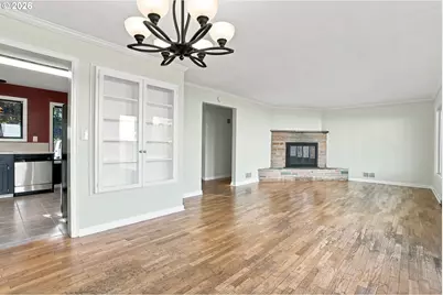 1099 Arcadia Dr, Eugene, OR 97401 - Photo 13