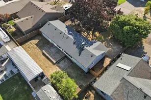 1099 Arcadia Dr, Eugene, OR 97401 - Photo 43