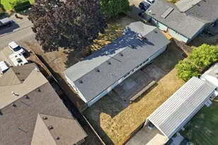 1099 Arcadia Dr, Eugene, OR 97401 - Photo 39