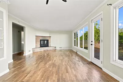 1099 Arcadia Dr, Eugene, OR 97401 - Photo 19