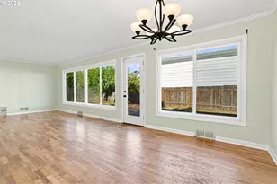 1099 Arcadia Dr, Eugene, OR 97401 - Photo 15