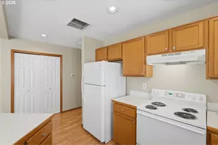 1325 Creekside Ln, Newberg, OR 97132 - Photo 11