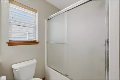 1325 Creekside Ln, Newberg, OR 97132 - Photo 23