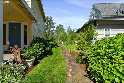 22106 NE Park Ln, Fairview, OR 97024 - Photo 33