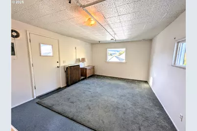 1802 3rd St, La Grande, OR 97850 - Photo 11