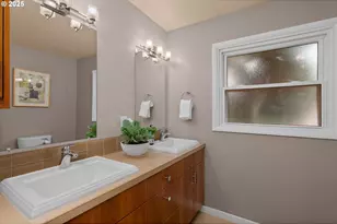3370 SW Vista Dr, Portland, OR 97225 - Photo 23