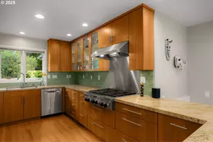 3370 SW Vista Dr, Portland, OR 97225 - Photo 13