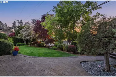 3370 SW Vista Dr, Portland, OR 97225 - Photo 5