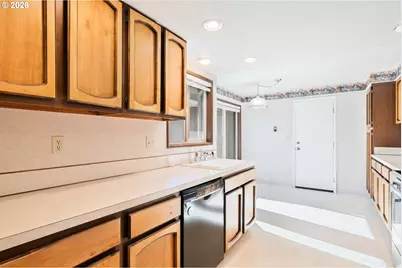 605 Peardale Ln #18, Longview, WA 98632 - Photo 9