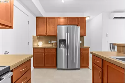 595 NW Lost Springs Ter #303, Portland, OR 97229 - Photo 23