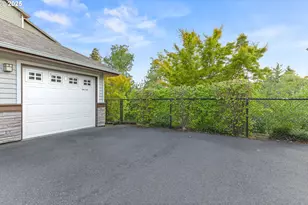 595 NW Lost Springs Terrace, Portland, OR 97229 - Photo 35