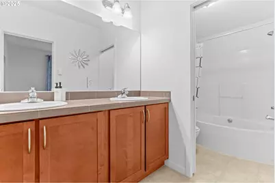 595 NW Lost Springs Ter #303, Portland, OR 97229 - Photo 27