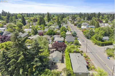 4440 NE 78th Ave, Portland, OR 97218 - Photo 3