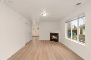 14553 SE Rhine St, Portland, OR 97236 - Photo 7