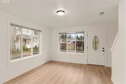 14553 SE Rhine St, Portland, OR 97236 - Photo 5