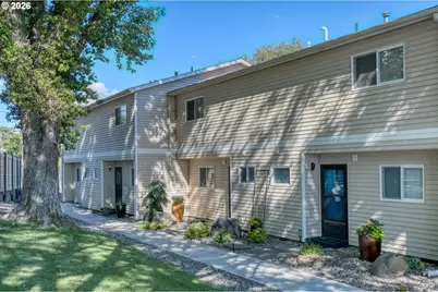 1900 NW Carden Ave #2, Pendleton, OR 97801 - Photo 1