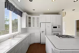 16190 NW Canterwood Way, Portland, OR 97229 - Photo 3