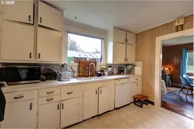 42796 Hillcrest Loop, Astoria, OR 97103 - Photo 9