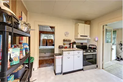 42796 Hillcrest Loop, Astoria, OR 97103 - Photo 11