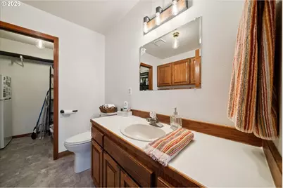 22470 SE Naomi Dr, Damascus, OR 97089 - Photo 15