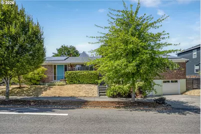 7207 N Albina Ave, Portland, OR 97217 - Photo 1